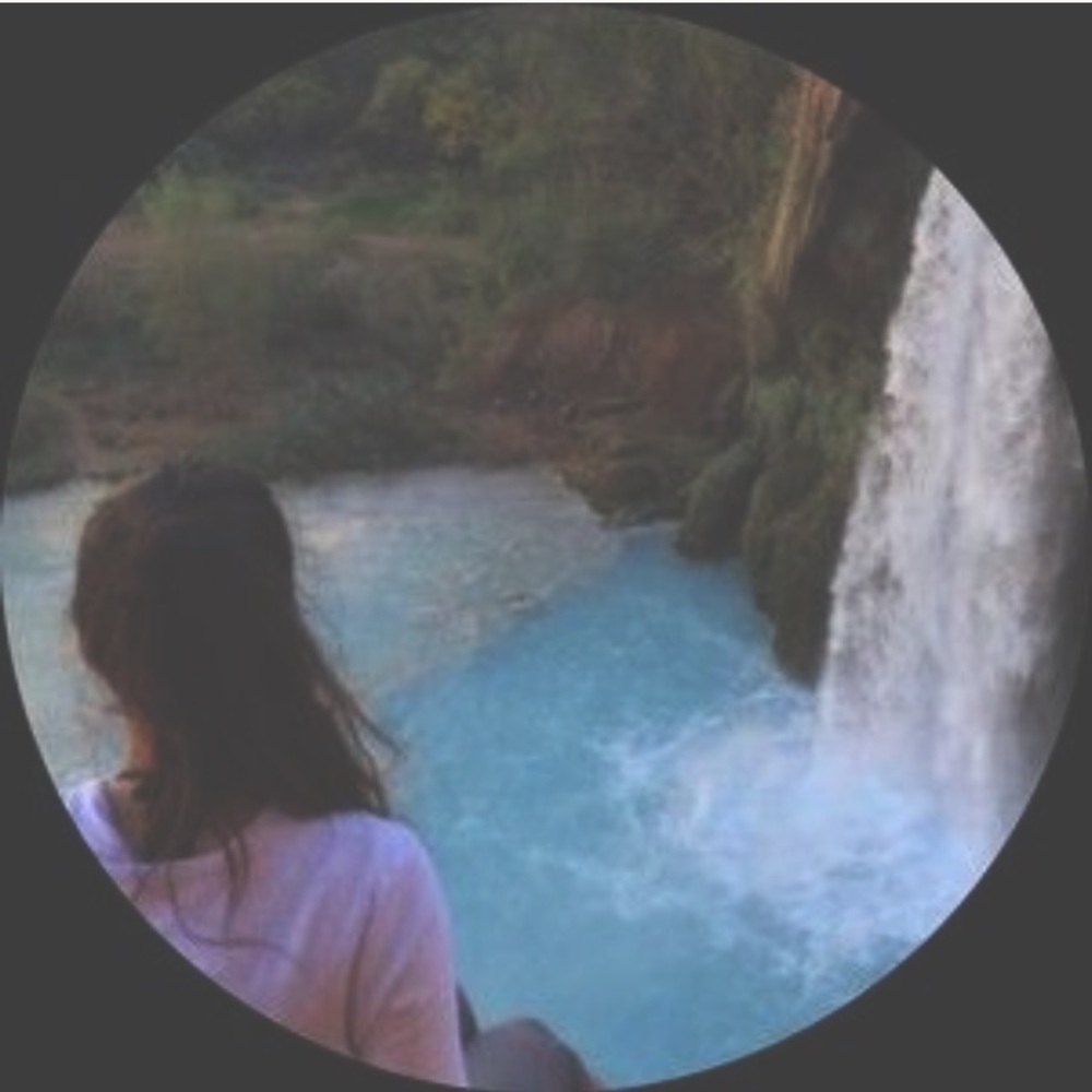 Meet your Posher, Monica